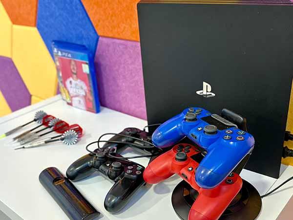 PlayStation 4 conectada a la televisión